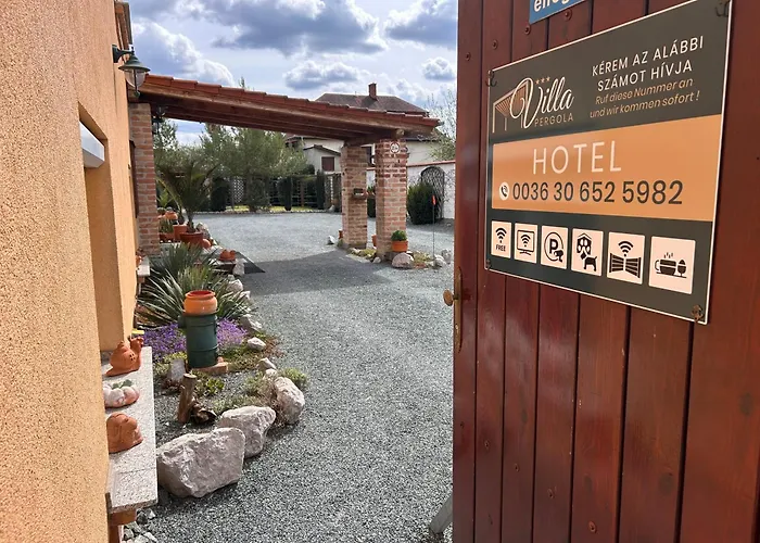 La Villa Pergola